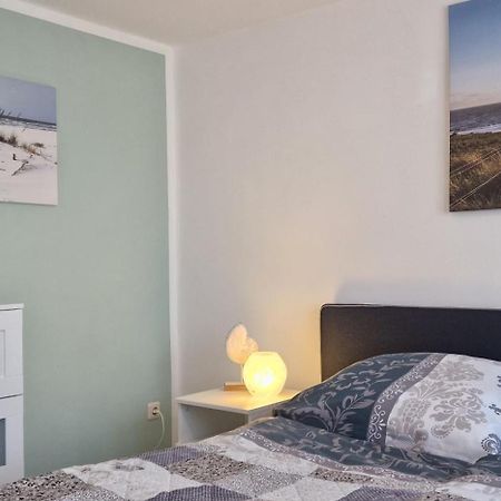 Haus Vineta Apartment Barth Bagian luar foto